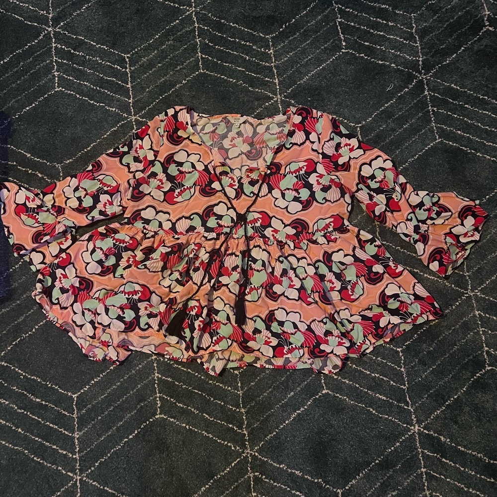 Crown and Ivy 3/4 length bell sleeve blouse
